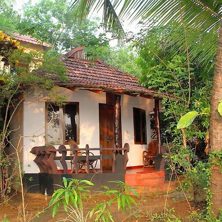 Big Banana Island Retreat Hotell North Paravur Eksteriør bilde